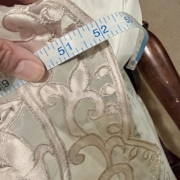 Allure bridal gown / Halter style A-line dress - Picture 8 of 10